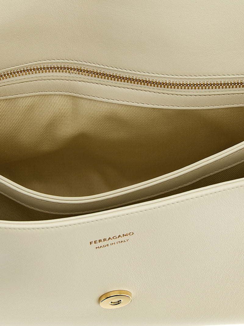 Ferragamo Ferragamo Th (m) Shoulder Bag