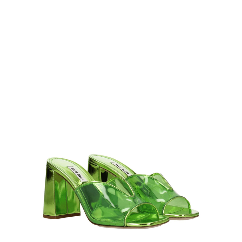 Sandalias verdes con plataforma de plexiglás Miu Miu