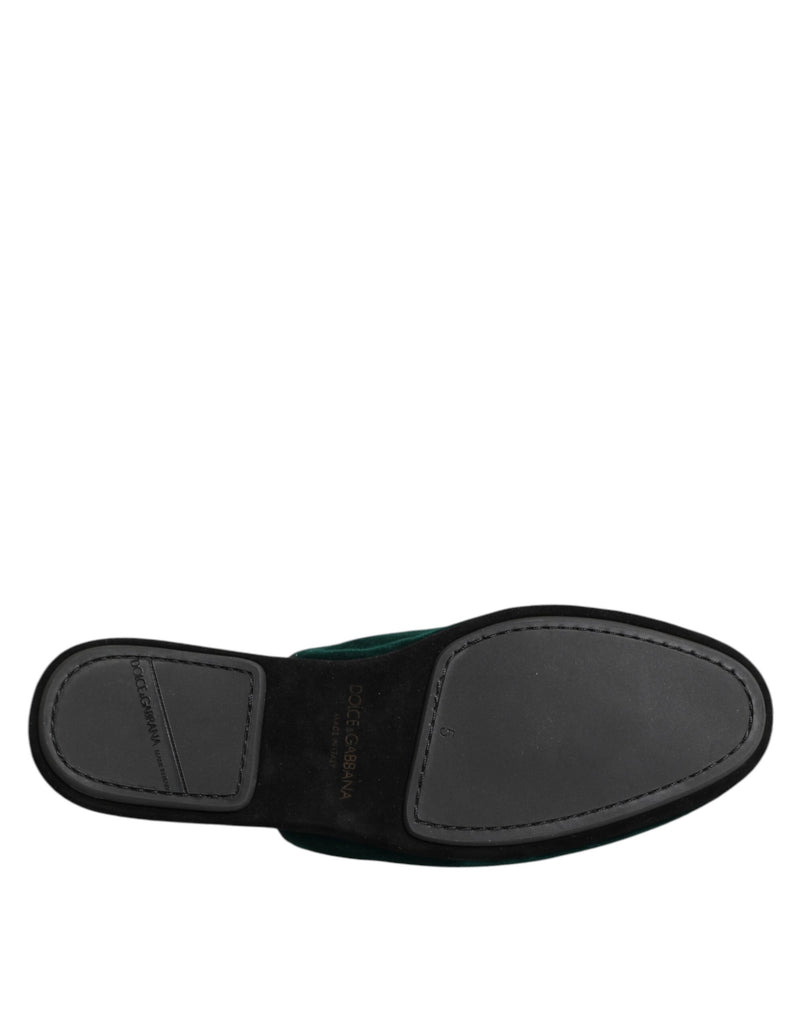 Ciabatte in velluto verde Dolce & Gabbana con croce decorativa
