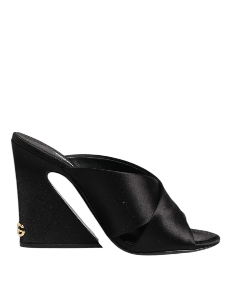 Sandalias Dolce & Gabbana negras KEIRA de tacón alto con motivo barroco