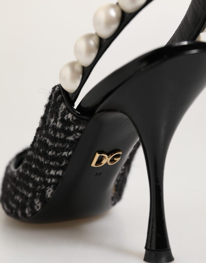 Scarpe slingback Dolce & Gabbana bianche e nere con motivo a zigzag e perle finte