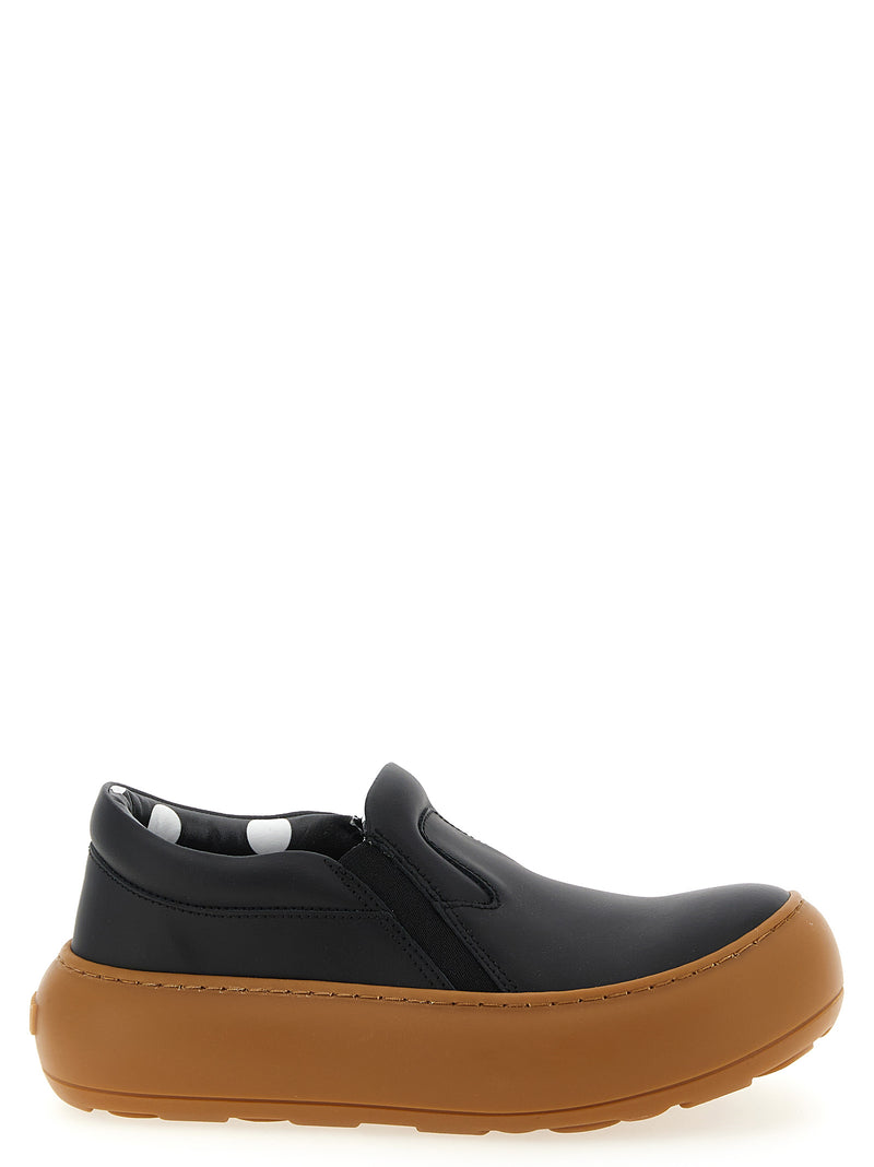 Moschino Ollie Sneakers - Leather - Style 5G1NMF0000 | Urbalenti™ NYC