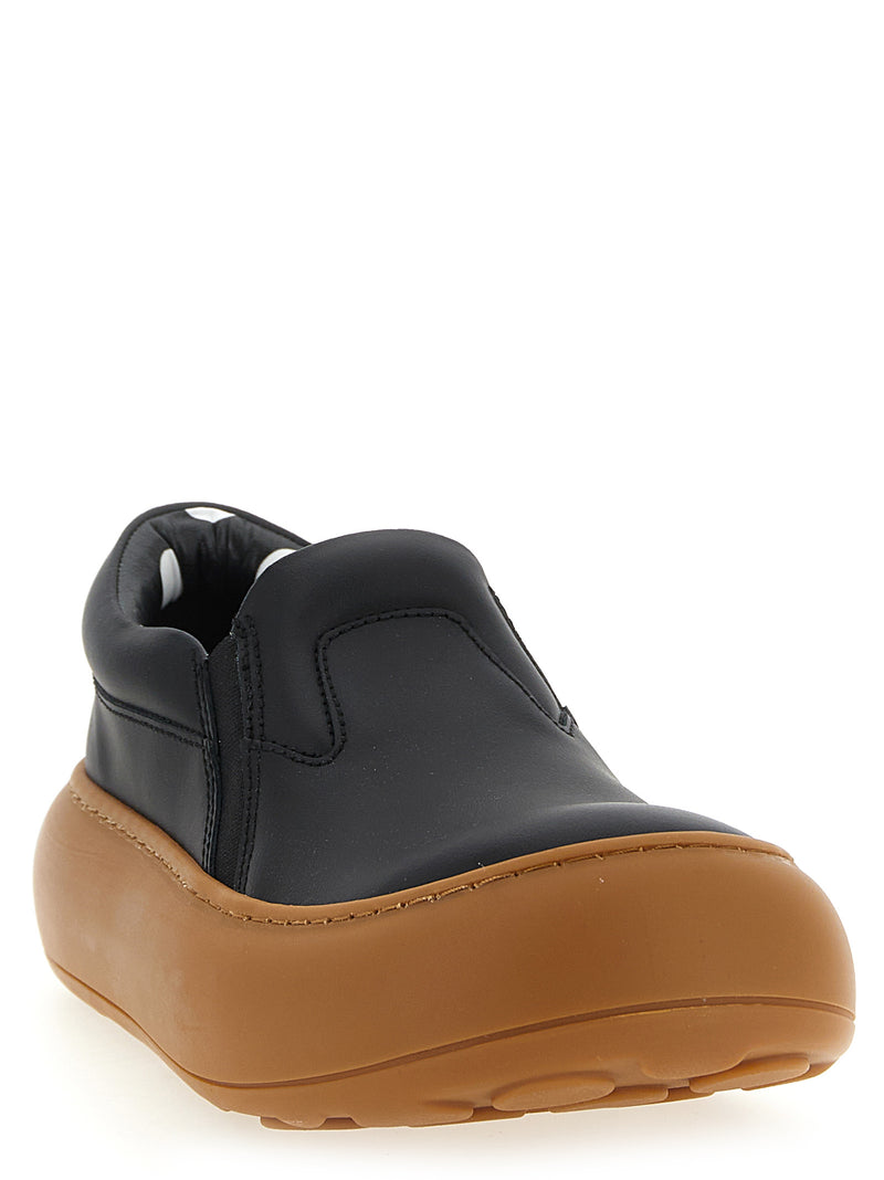 Moschino Ollie Sneakers - Leather - Style 5G1NMF0000 | Urbalenti™ NYC