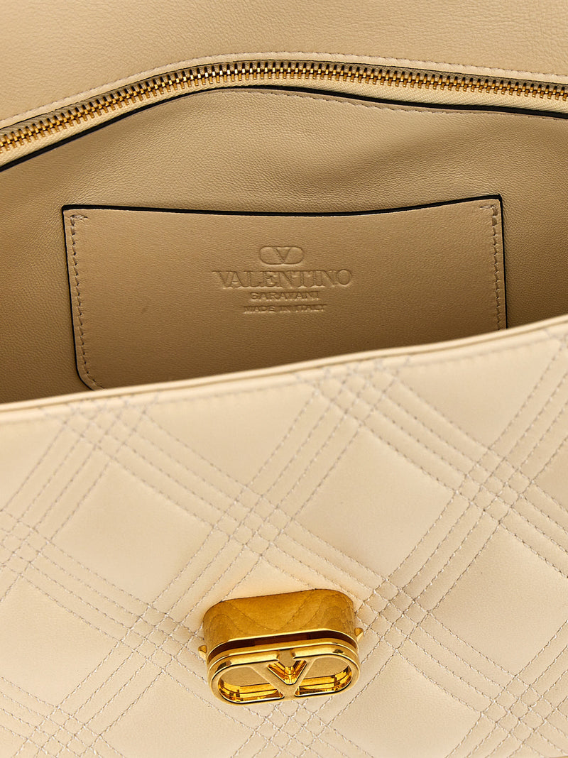 Valentino Garavani Valentino Garavani Quiltie 67 M Shoulder Bag