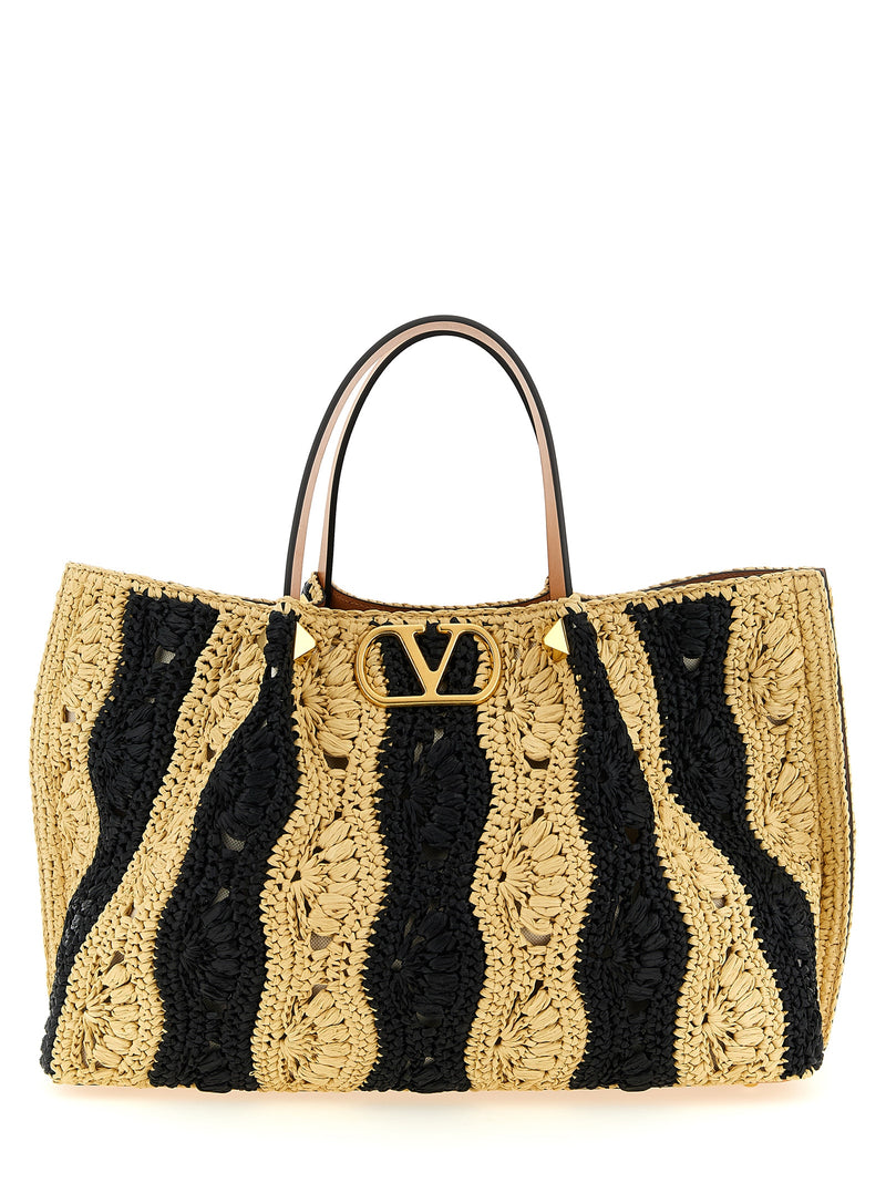 Valentino Garavani Valentino Garavani Vlogo Signature Handbag